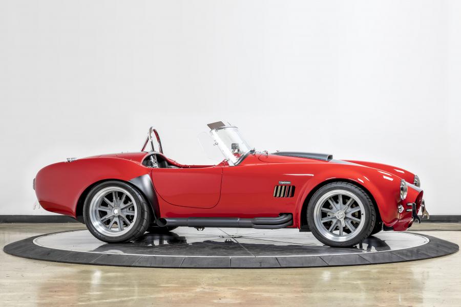  AC Cobra 6 by Superformance 2019 года  (фото 28 из 33)